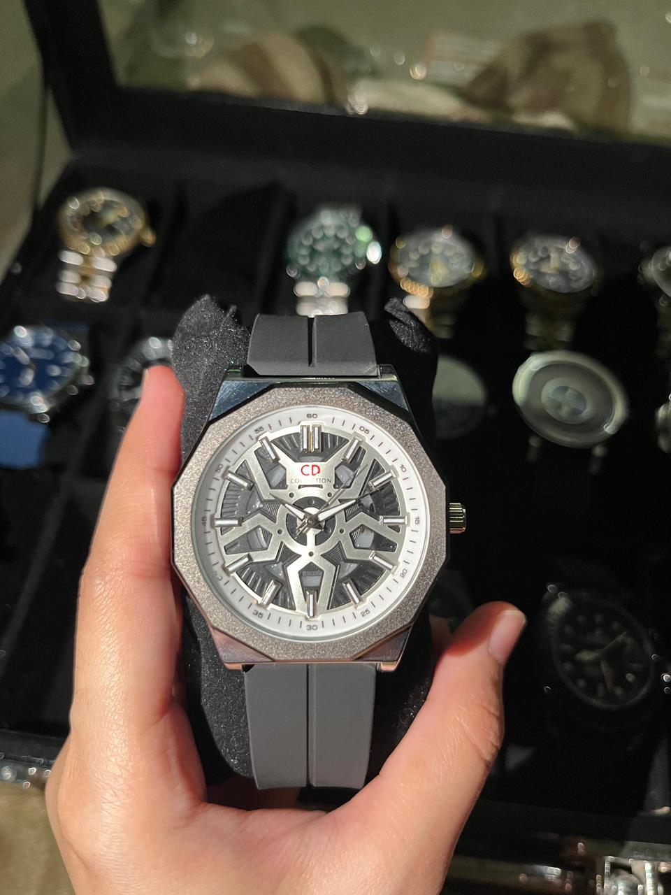 PATEK PHILIPPE TWENTY~4 WATCH