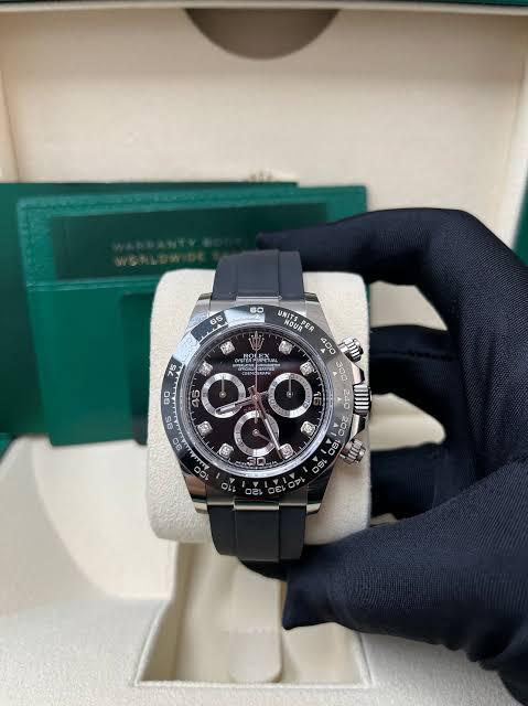 ROLEX COSMOGRAPH DAYTONA SILICONE STRAP WATCH FOR MEN